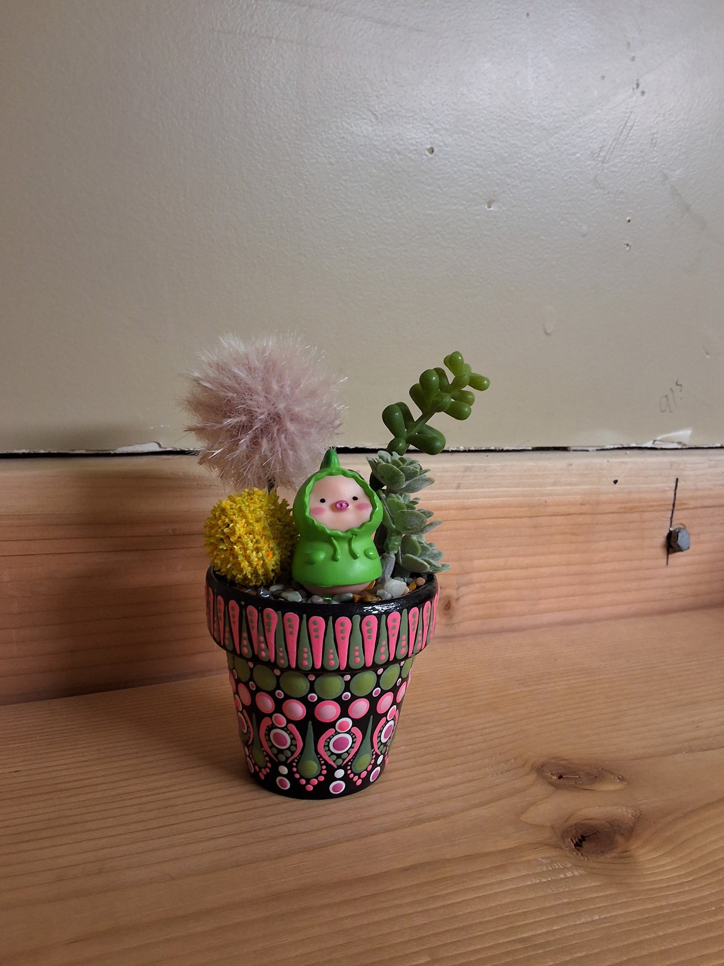 Pink Piggy Pot